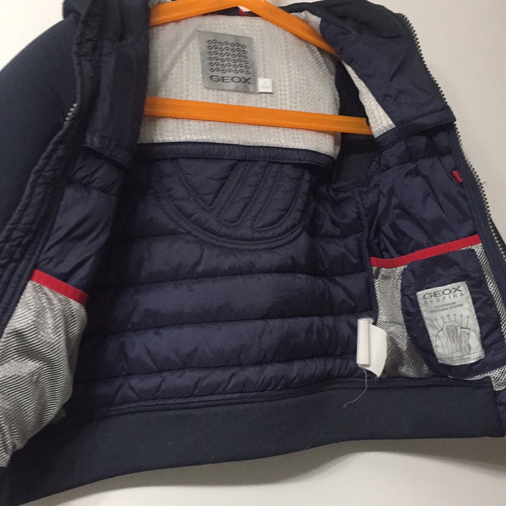 Geox size 4 child’s coat - Picture 4 of 5
